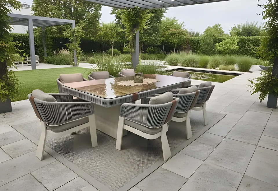 Crescent Dining Dining set